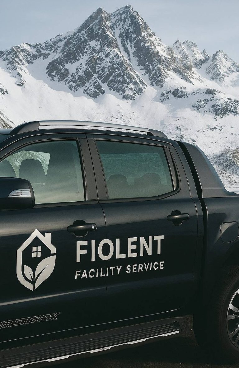Einsatzfahrzeug von Fiolent Facility Service mit Firmenlogo